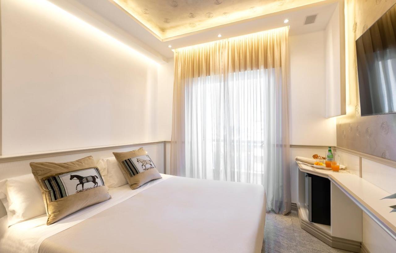 Hotel Feldberg Riccione Esterno foto
