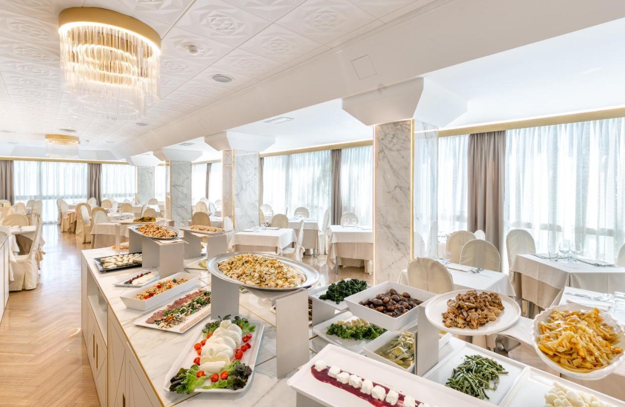 Hotel Feldberg Riccione Esterno foto