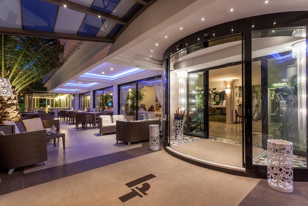 Hotel Feldberg Riccione Esterno foto