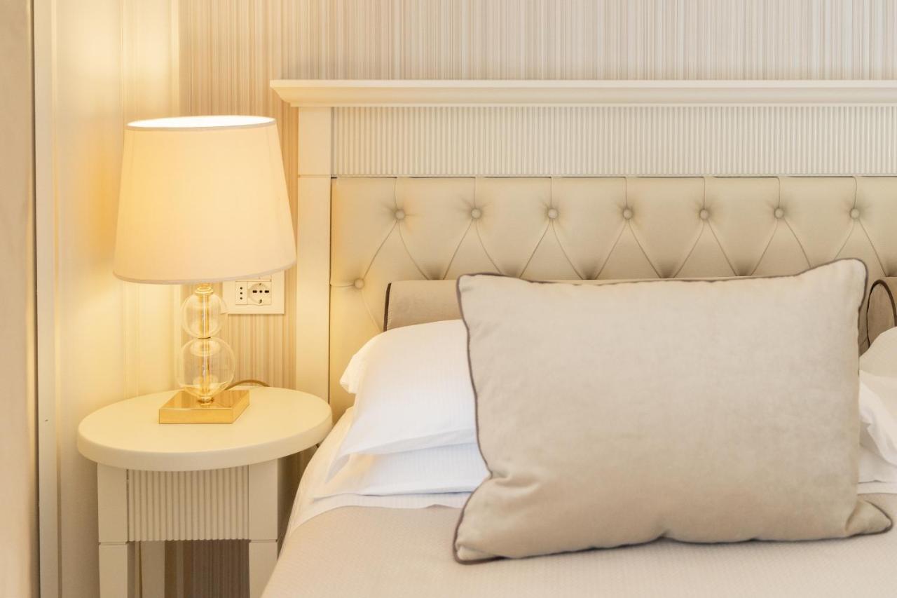 Hotel Feldberg Riccione Esterno foto
