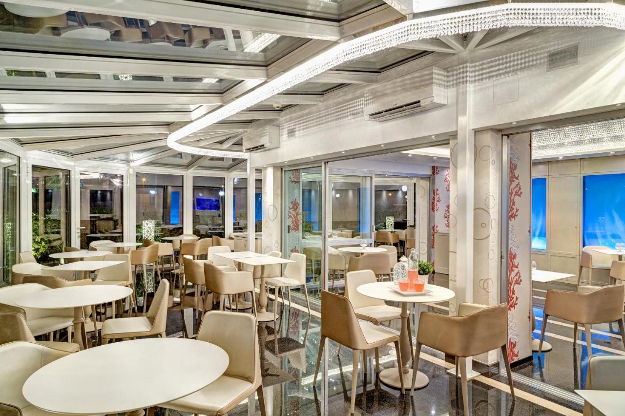 Hotel Feldberg Riccione Esterno foto