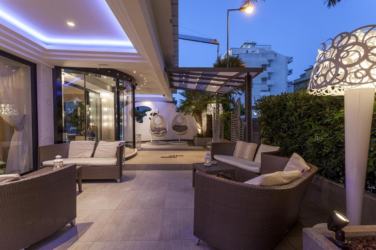 Hotel Feldberg Riccione Esterno foto