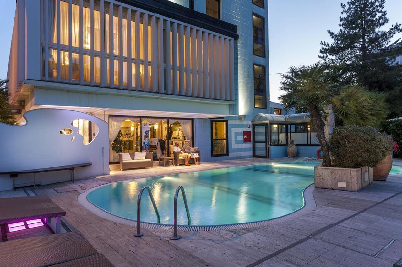 Hotel Feldberg Riccione Esterno foto